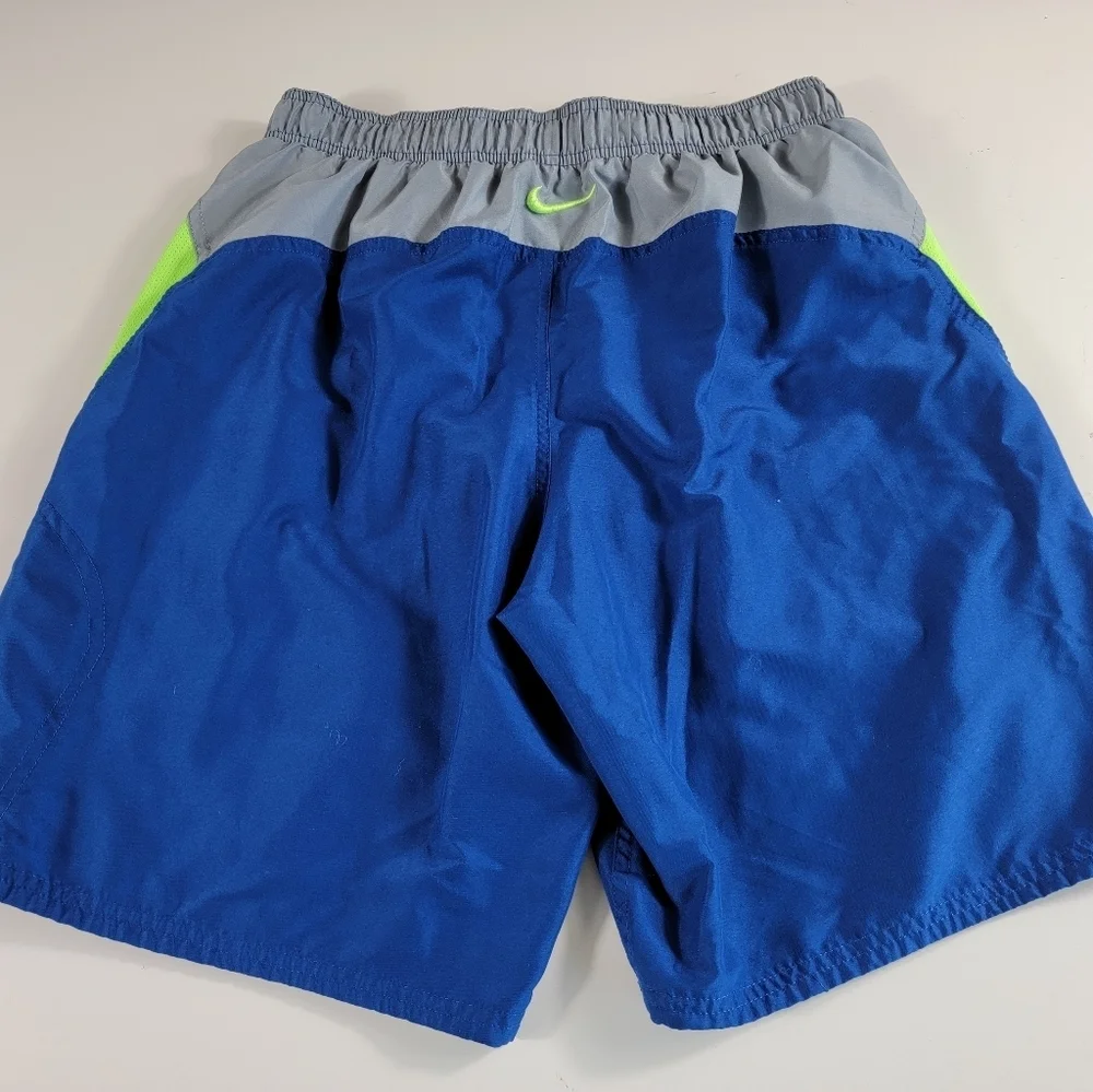 Nike Swim Trunks Mens M Blue green Drawstring Pockets Mesh Lined
